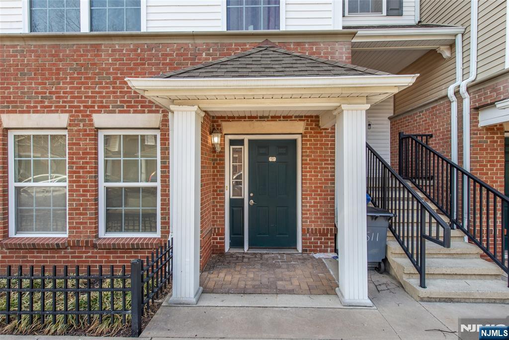 $520,000 Townhouse