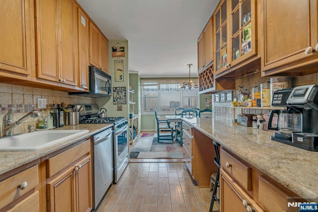 $539,000 Condo