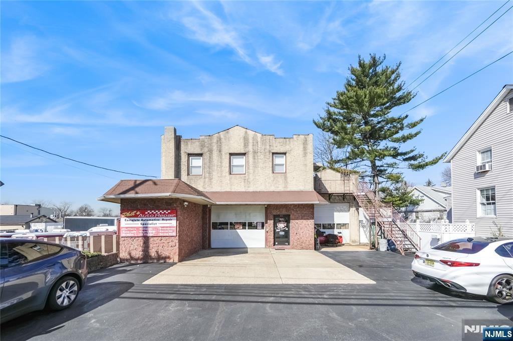 LITTLE FERRY Properties