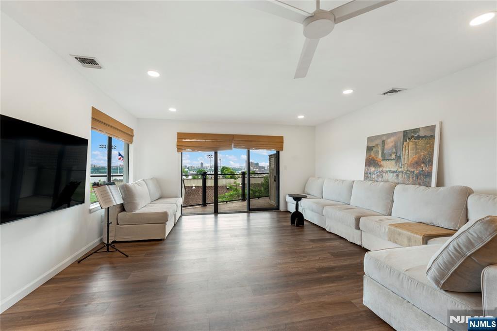 $599,000 Condo