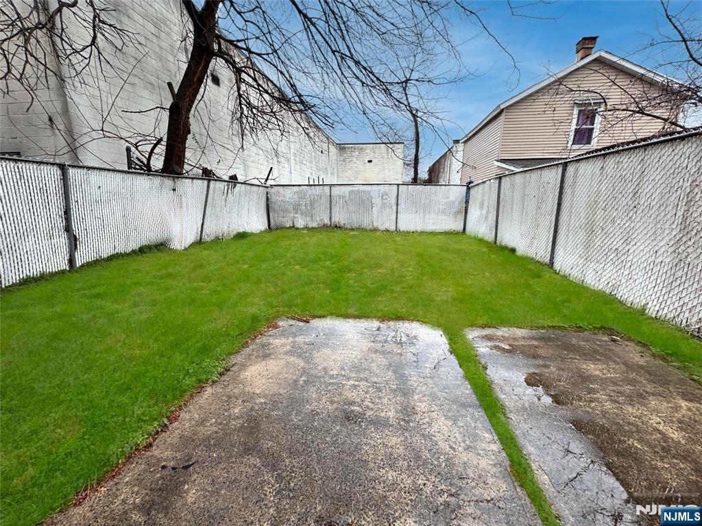 Homes for sale in Hackensack, NJ | 74 Union St, Hackensack, NJ 07601 | MLS# 25009428