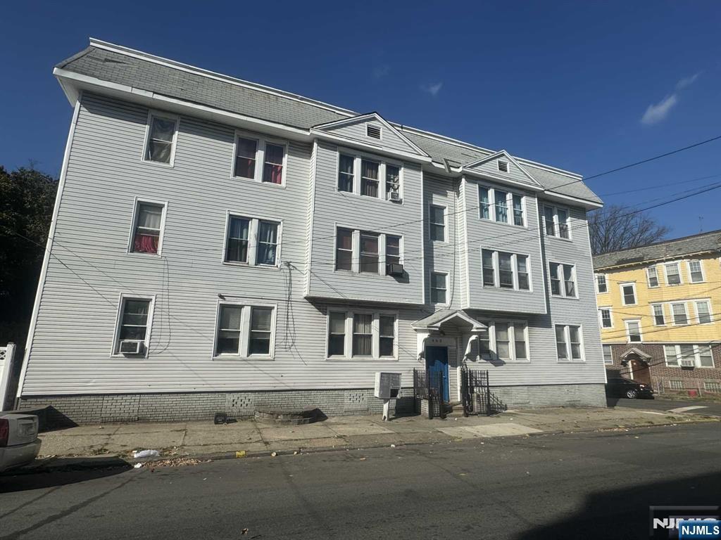 Homes for sale in Irvington, NJ | 463 21st St, Irvington, NJ 07111 | MLS# 25009437