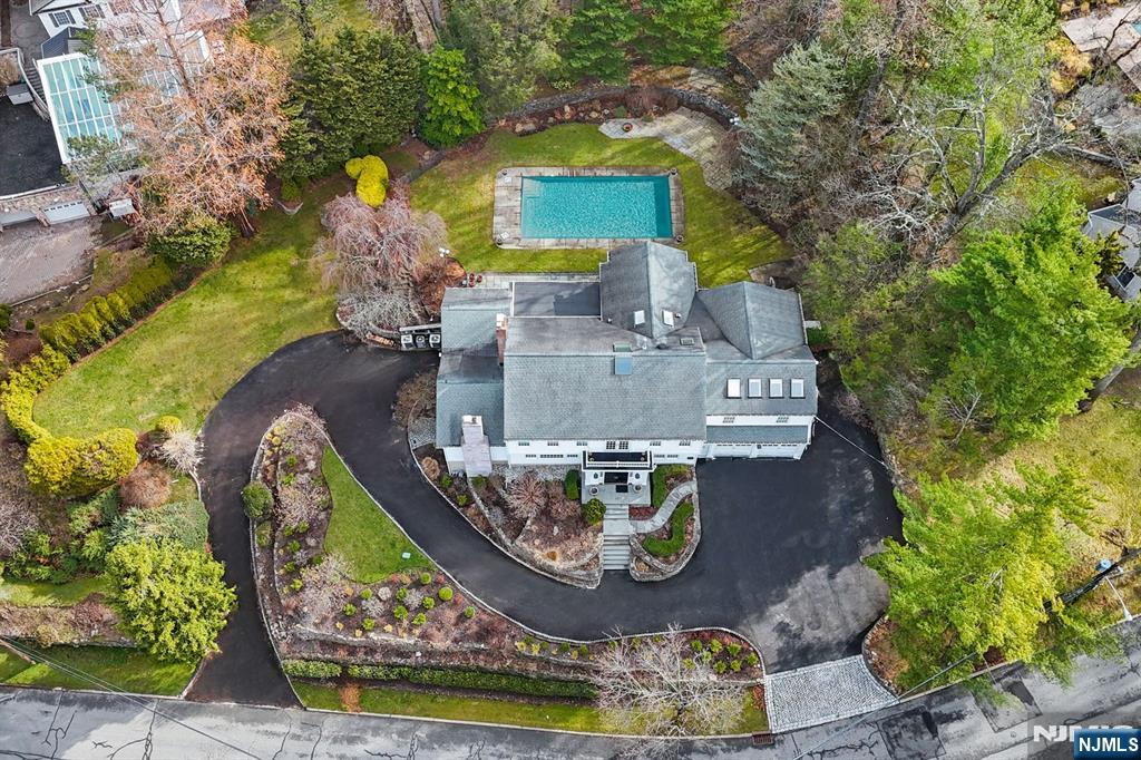 TENAFLY Properties