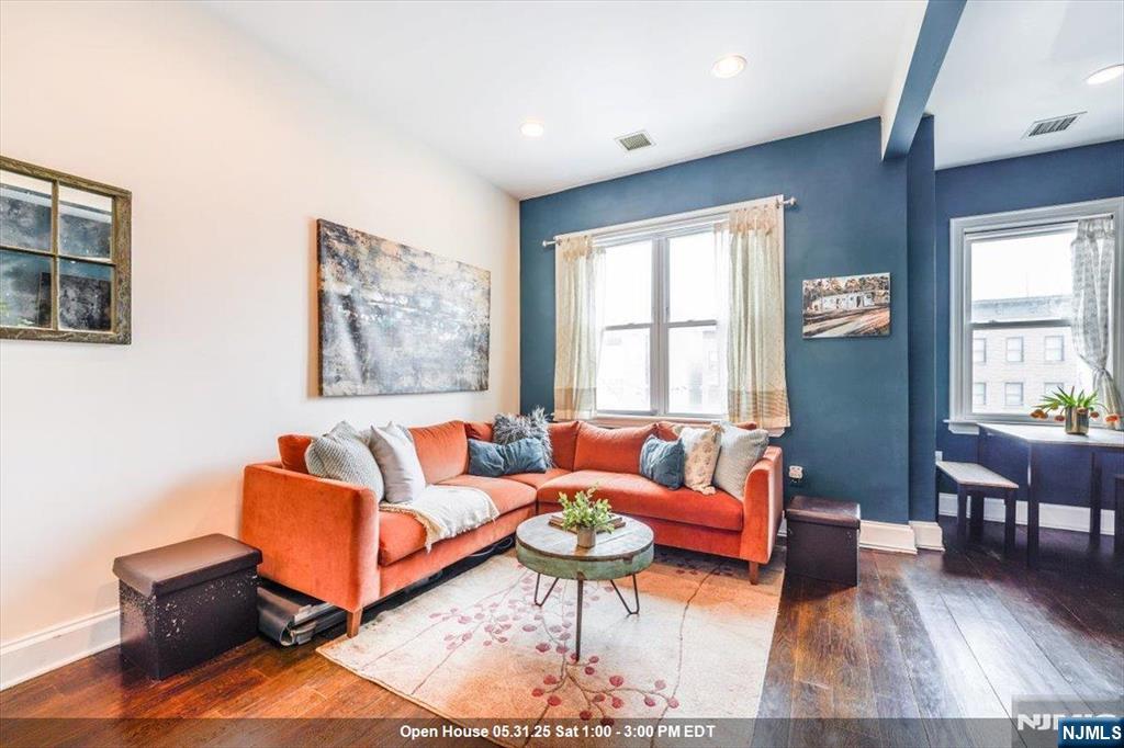 $549,000 Condo