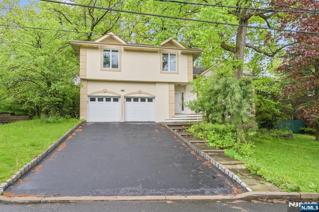 ENGLEWOOD CLIFFS Properties