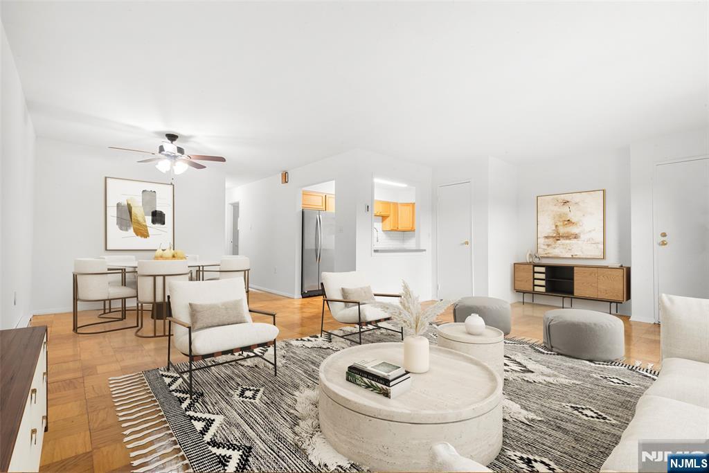 $399,999 Condo
