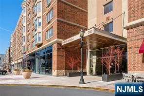 $599,000 Condo