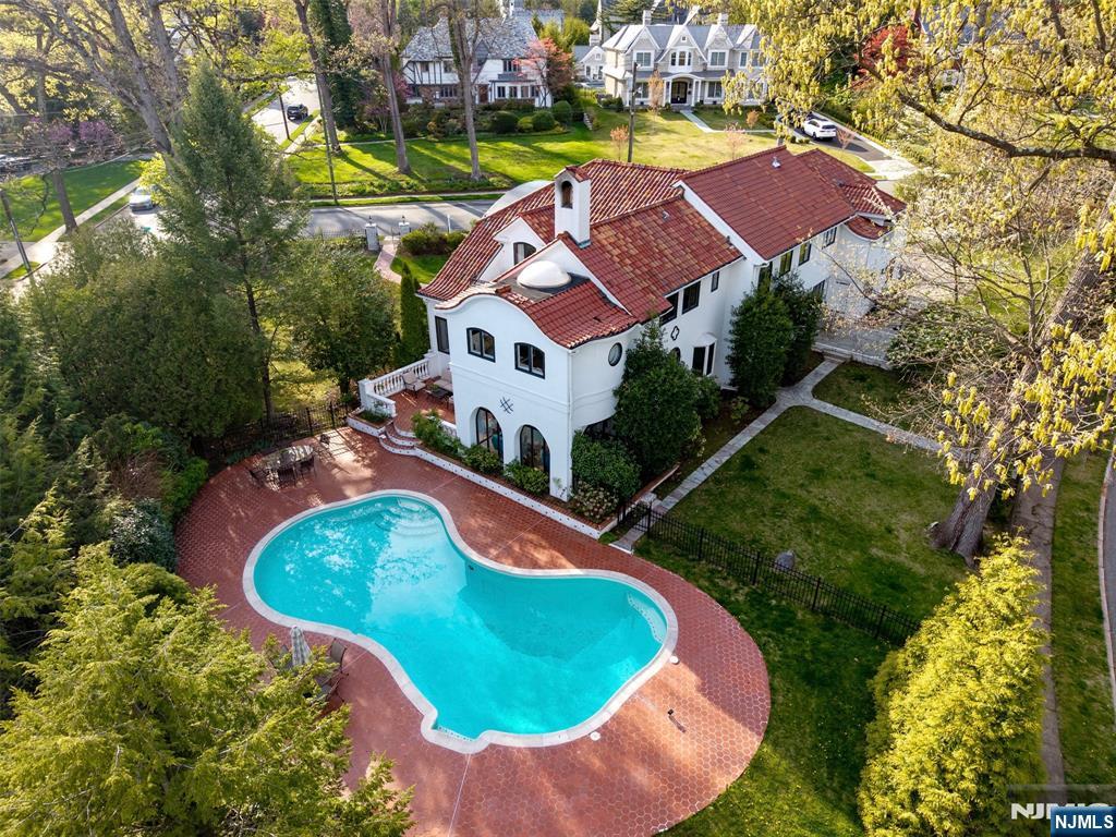 Homes for sale in Ridgewood, NJ | 353 Highland Ave, Ridgewood, NJ 07450 | MLS# 25010157