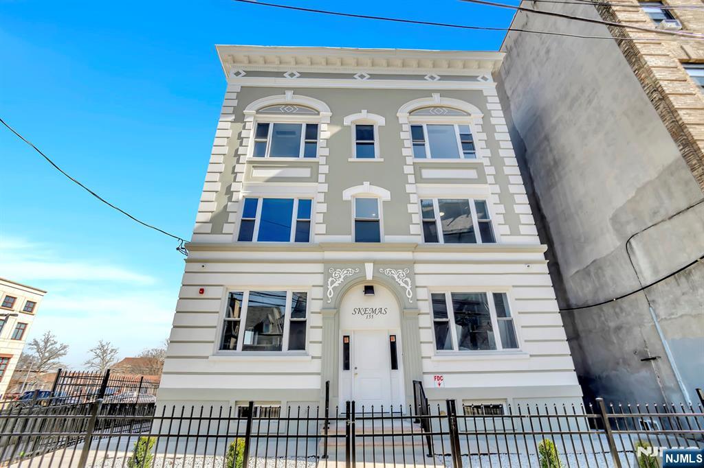 Homes for sale in Newark, NJ | 157 Clifton Ave, Newark, NJ 07104 | MLS# 25010292