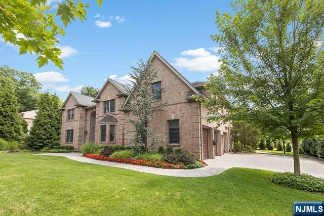 Homes for sale in Closter, NJ | 358 Ruckman Rd, Closter, NJ 07624 | MLS# 25010611