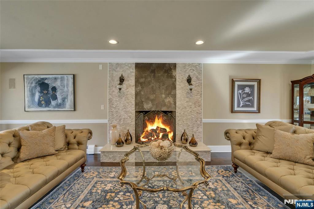 Homes for sale in Franklin Lakes, NJ | 450 Saddle Back Trl, Franklin Lakes, NJ 07417 | MLS# 25010633