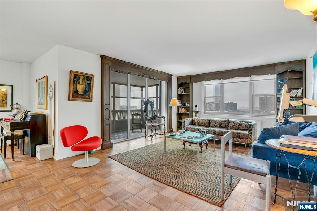 $480,000 Condo