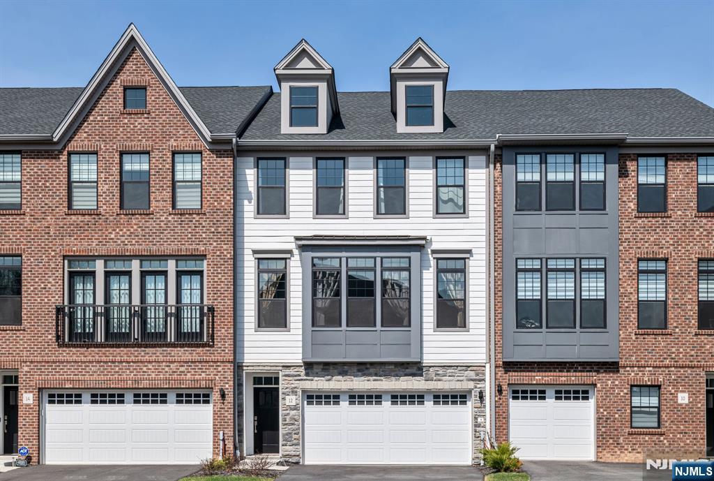 MONTVALE Properties