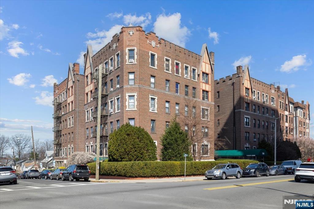 CLIFFSIDE PARK Properties