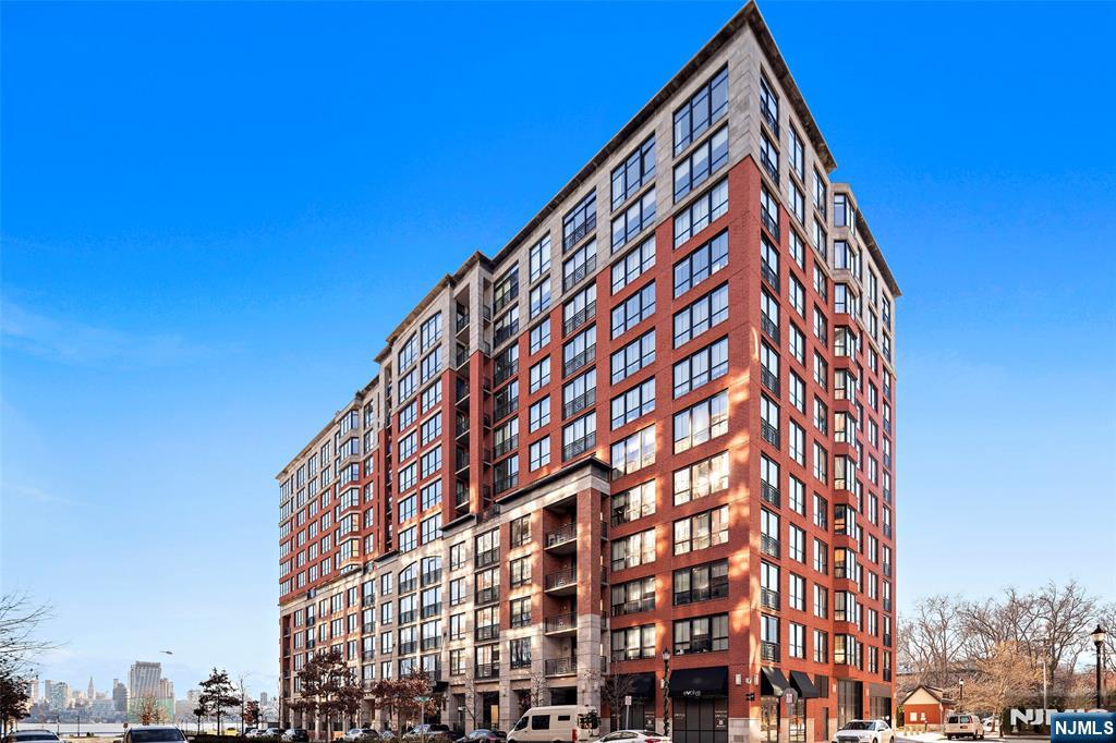 $969,000 Condo