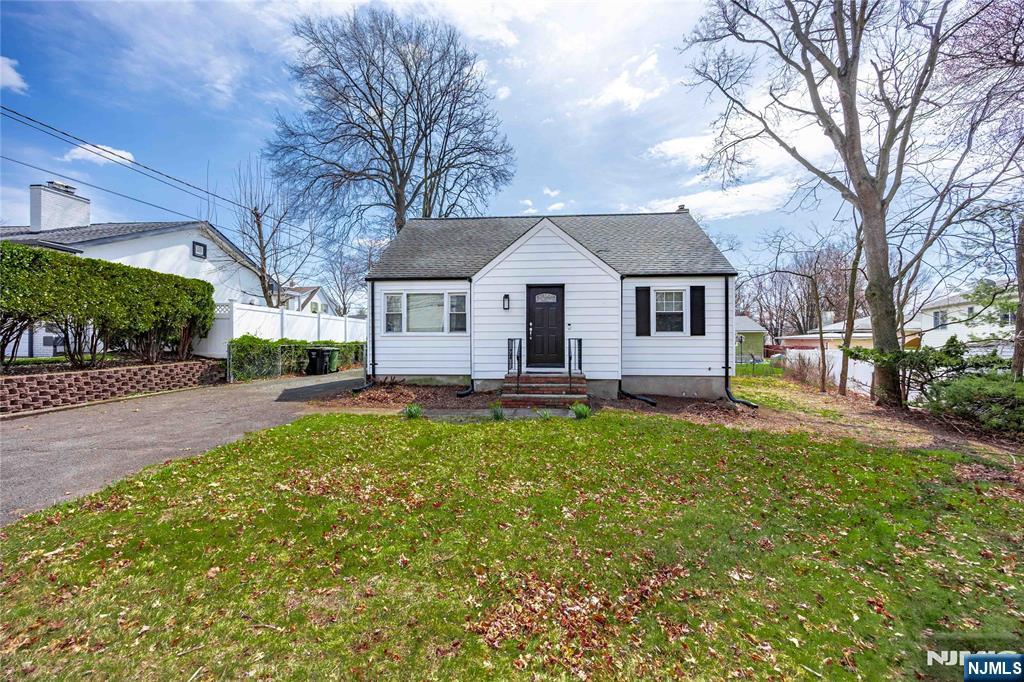 PARAMUS Properties