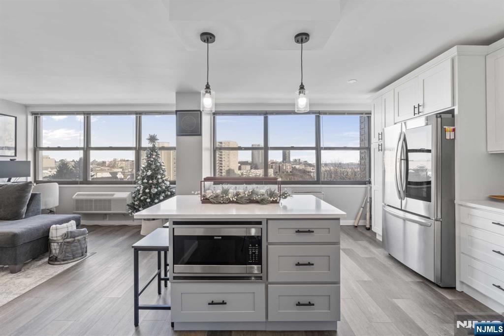$420,000 Condo