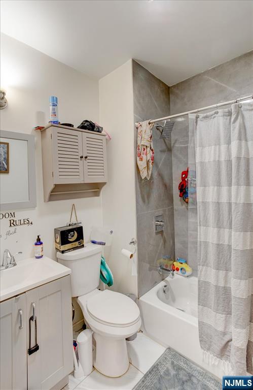 Homes for sale in Irvington, NJ | 229 21st St, Irvington, NJ 07111 | MLS# 25011748