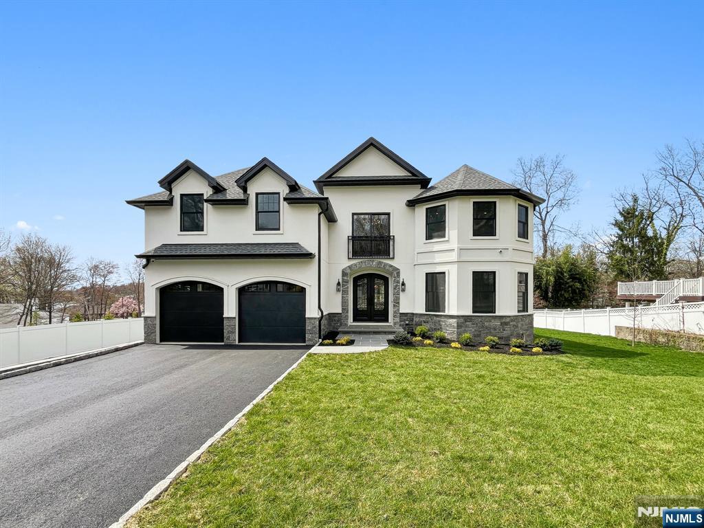 $1,999,999 Colonial