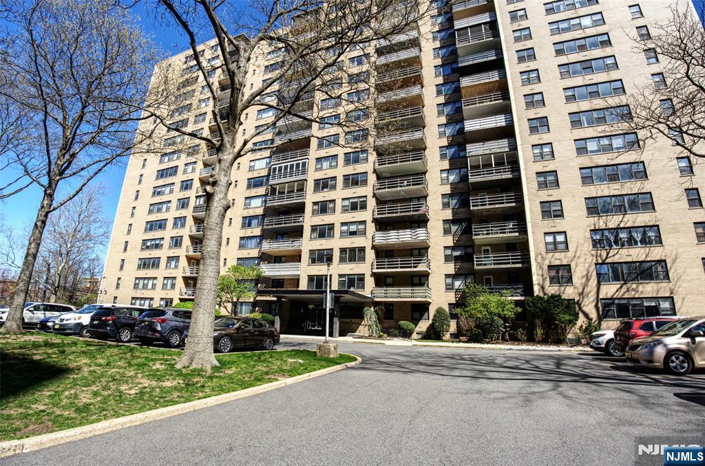 $419,000 Condo