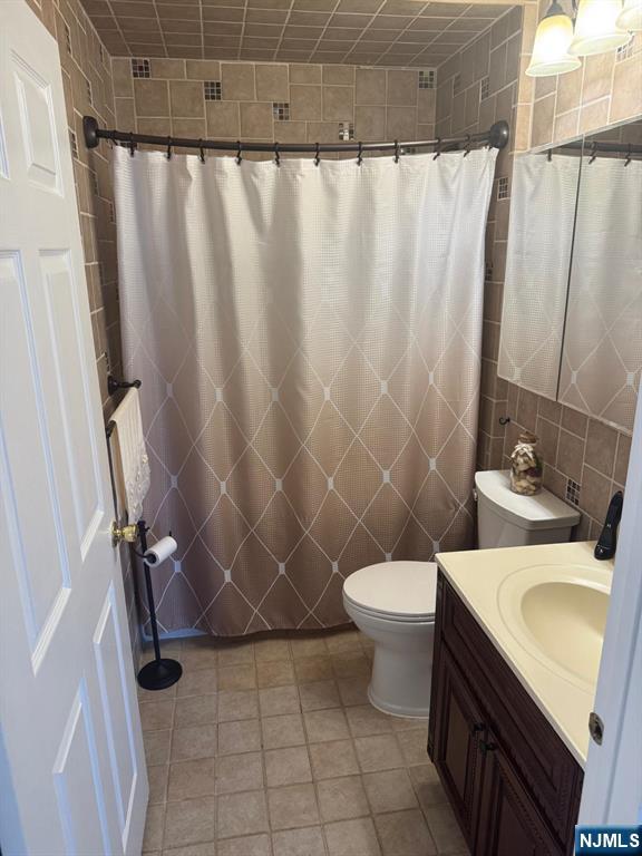 888 Tuliptree, Mahwah, NJ 07430 Listing Photo  11