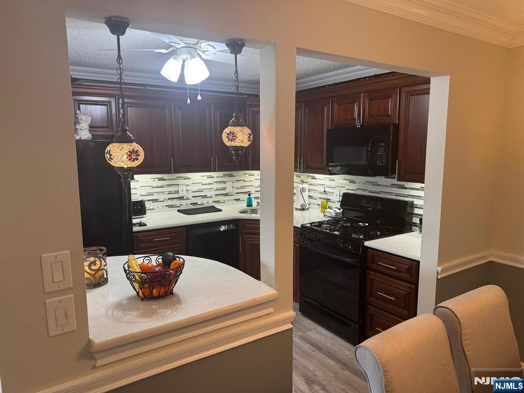 888 Tuliptree, Mahwah, NJ 07430 Listing Photo  3