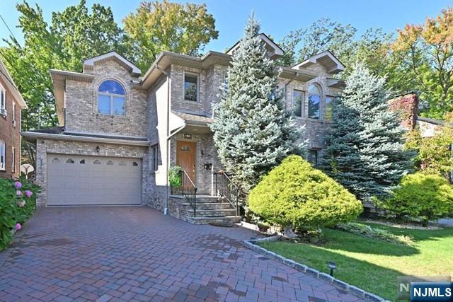 $1,299,000 Townhouse