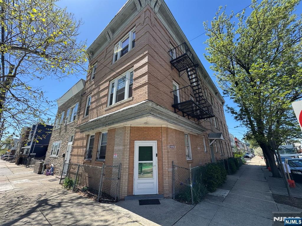 $150,000 Condo
