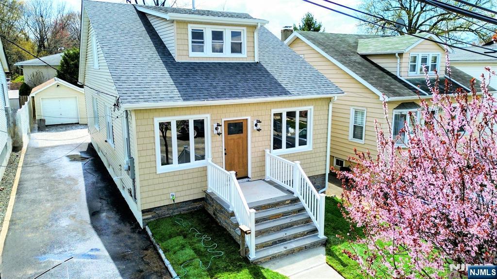 $929,900 Colonial
