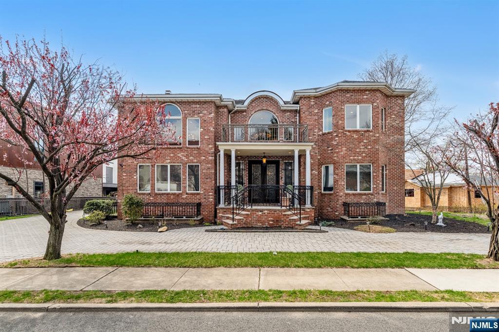 CLIFFSIDE PARK Properties