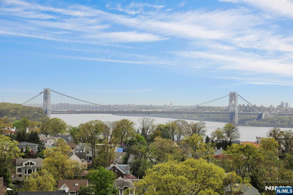 $1,238,000 Condo