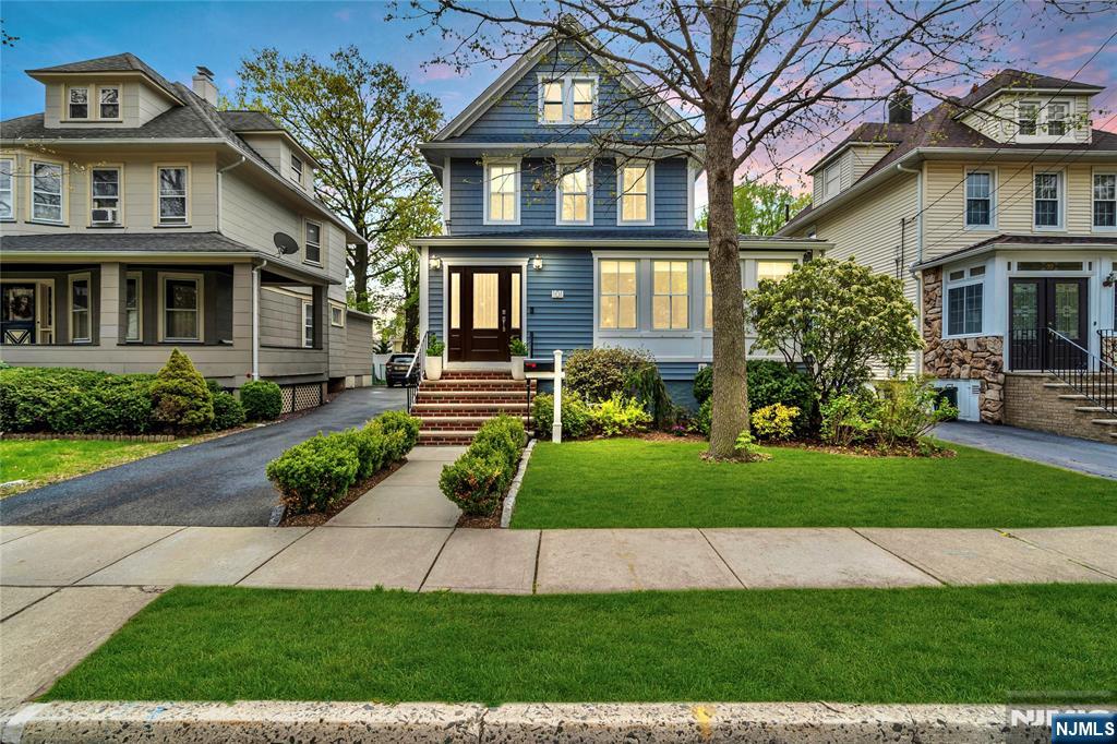 RIDGEFIELD PARK Properties