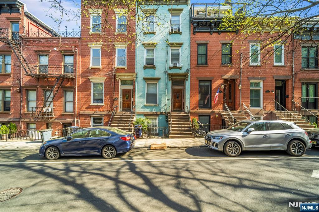 $455,000 Condo