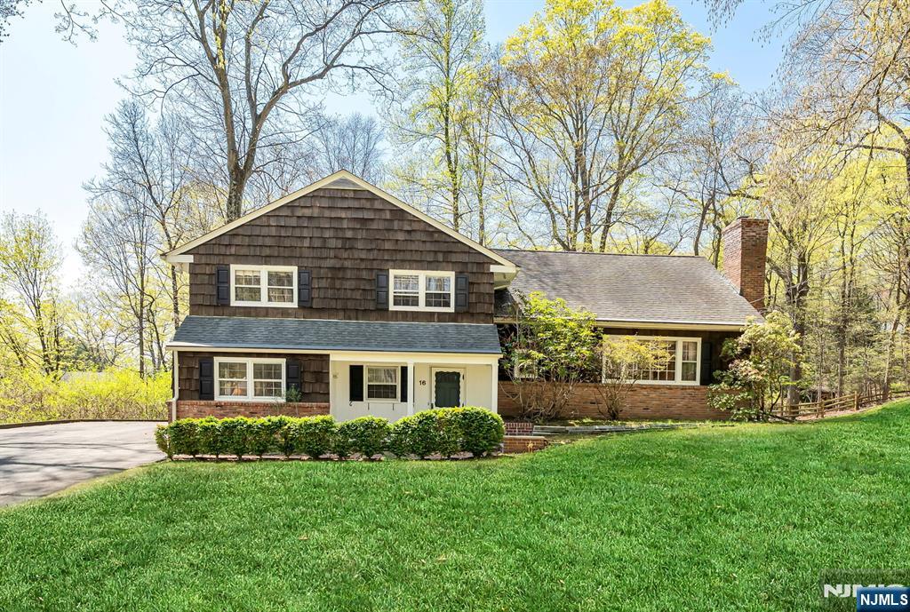 UPPER SADDLE RIVER Properties