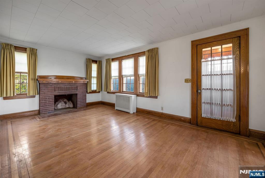 Homes for sale in Teaneck, NJ | 671 Chestnut Ave, Teaneck, NJ 07666 | MLS# 25013486