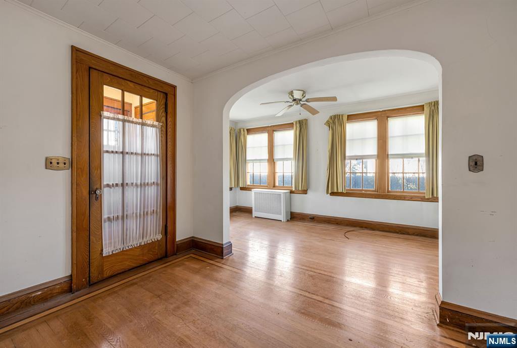 Homes for sale in Teaneck, NJ | 671 Chestnut Ave, Teaneck, NJ 07666 | MLS# 25013486