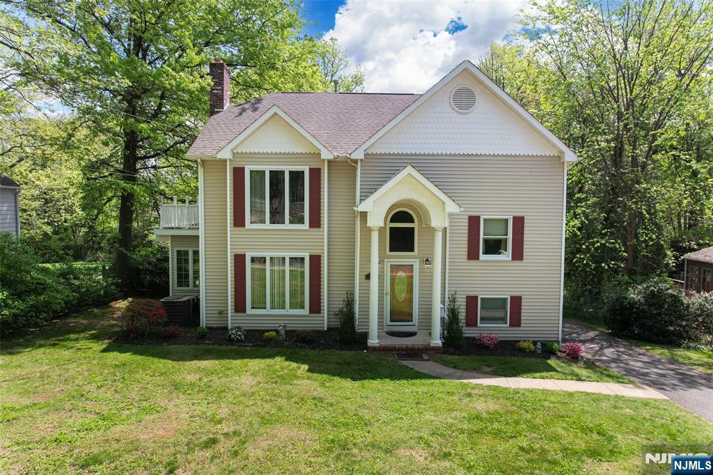 Homes for sale in Westfield, NJ | 820 E Broad St, Westfield, NJ 07090 | MLS# 25014206