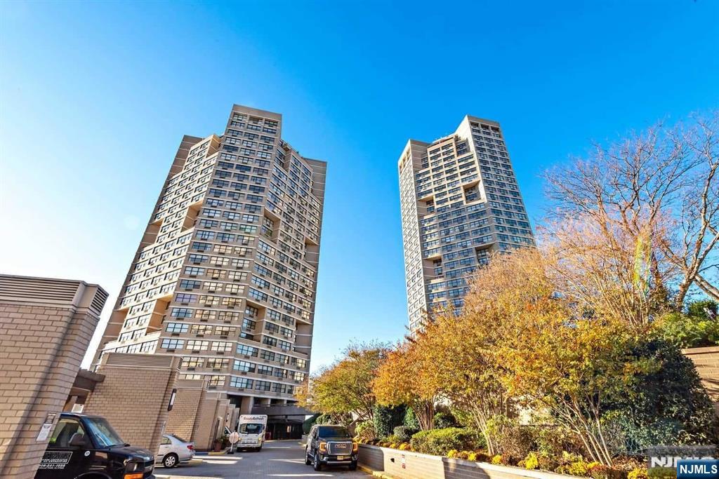 $414,900 Condo