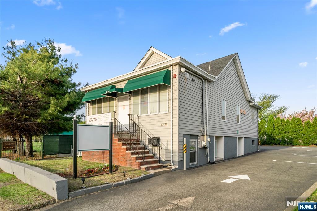 FAIR LAWN Properties