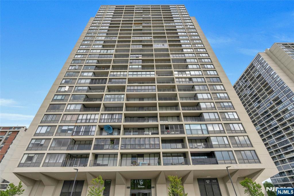 $395,000 Co-op