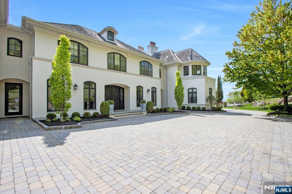 Homes for sale in Alpine, NJ | 19 Autumn Ter, Alpine, NJ 07620 | MLS# 25015226