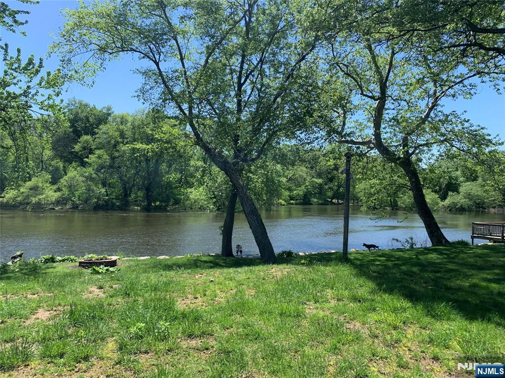 Homes for sale in Wayne, NJ | 7 Shore Rd, Wayne, NJ 07470 | MLS# 25015624