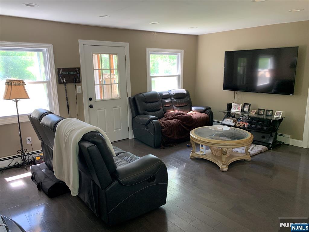 Homes for sale in Wayne, NJ | 7 Shore Rd, Wayne, NJ 07470 | MLS# 25015624