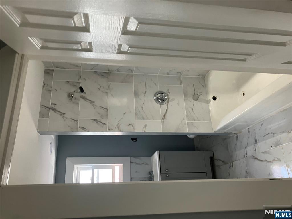 $485,000 Colonial