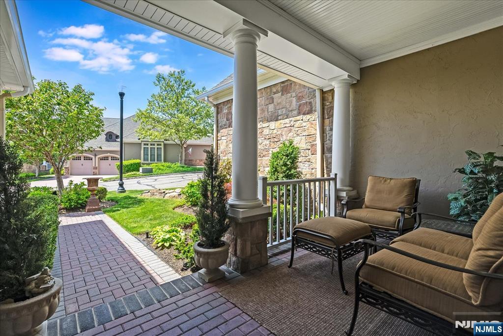 Homes for sale in Ramsey, NJ | 75 Windsor Ln, Ramsey, NJ 07446 | MLS# 25015745