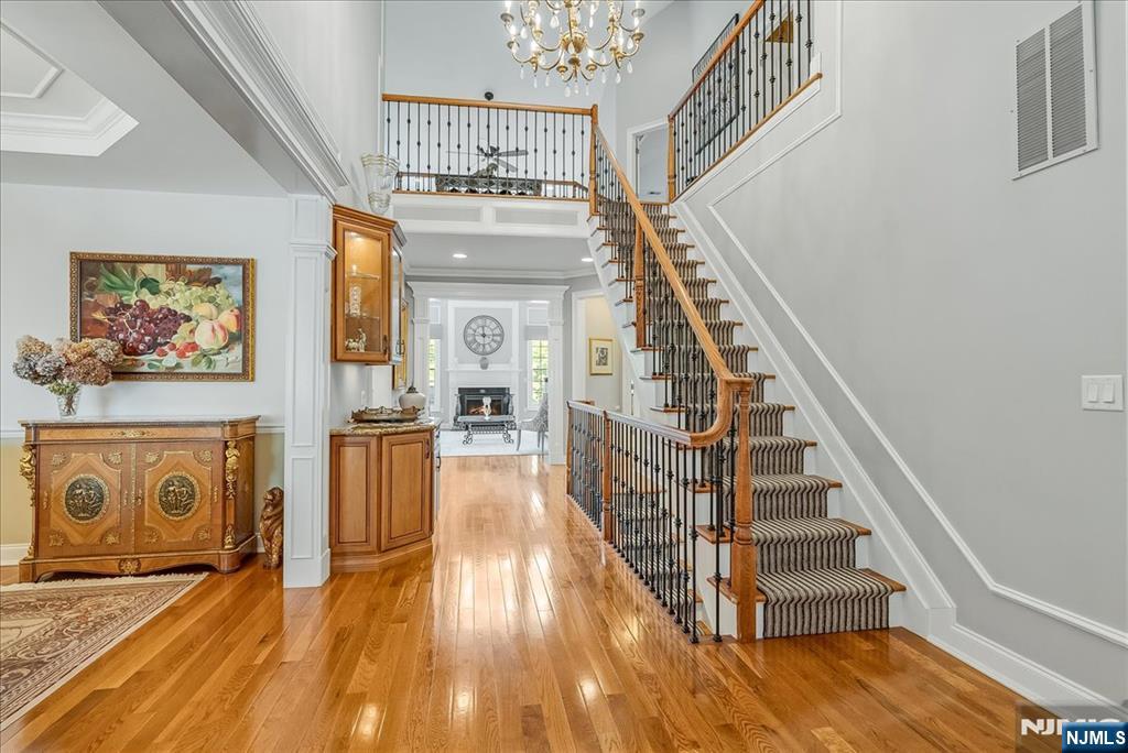 Homes for sale in Ramsey, NJ | 75 Windsor Ln, Ramsey, NJ 07446 | MLS# 25015745