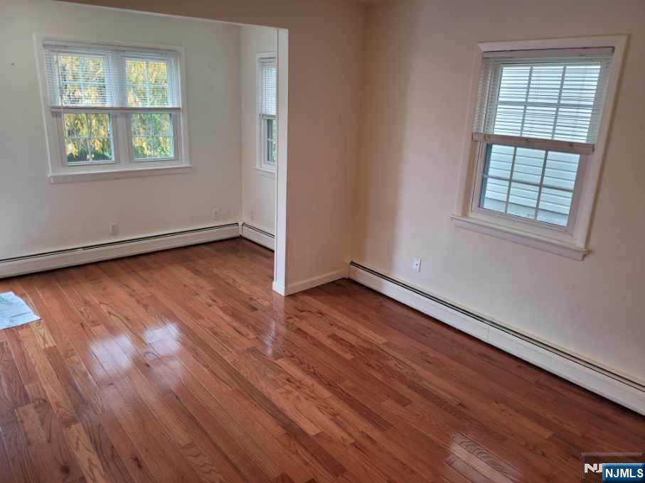 Homes for sale in Palisades Park, NJ | 213 Glen Ave, Palisades Park, NJ 07650 | MLS# 25015870