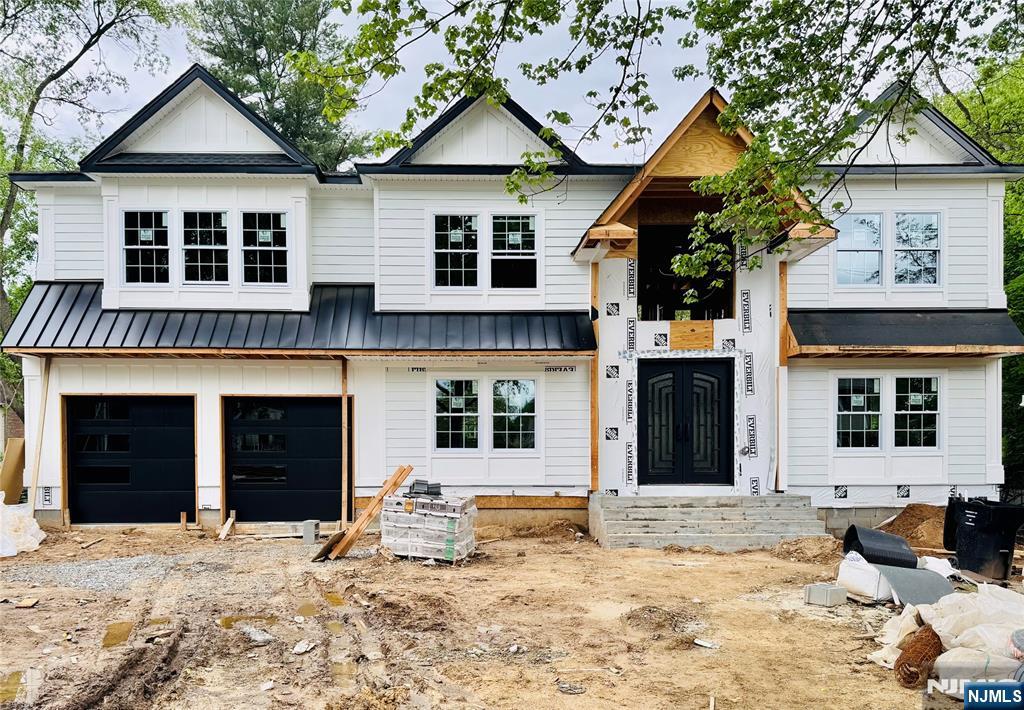 $1,850,000 Colonial