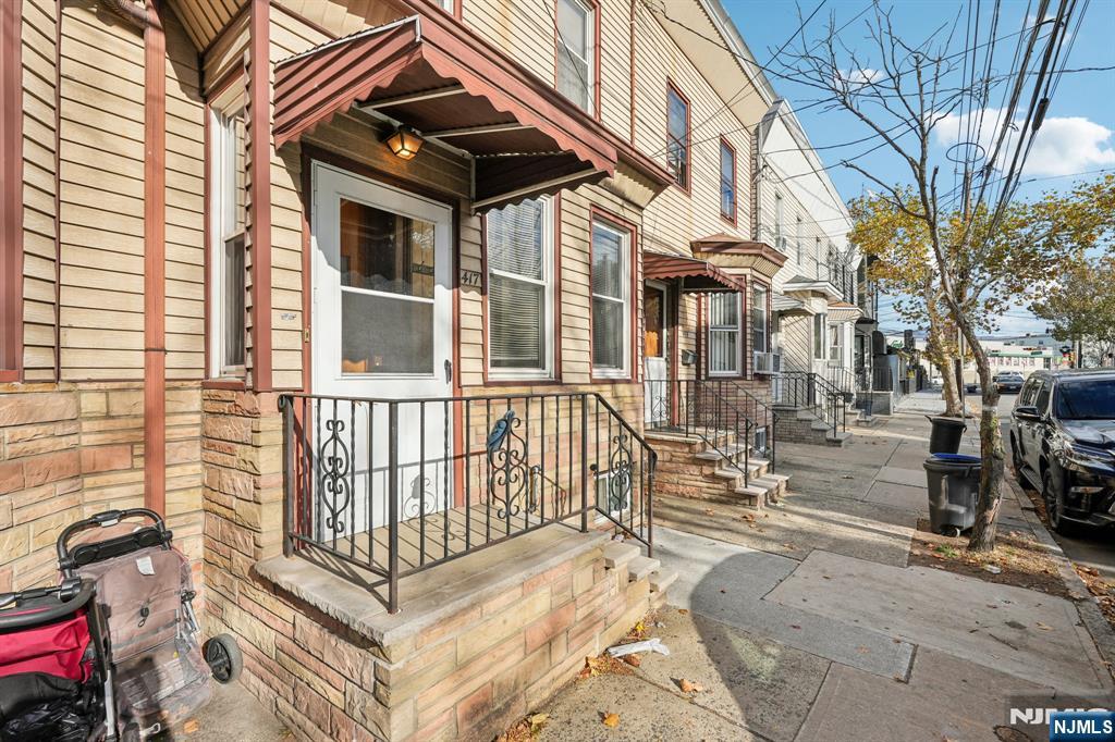Homes for sale in Newark, NJ | 417 Lafayette St, Newark, NJ 07105 | MLS# 25016117