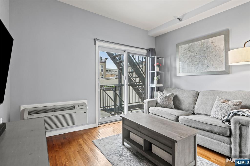 $499,000 Condo